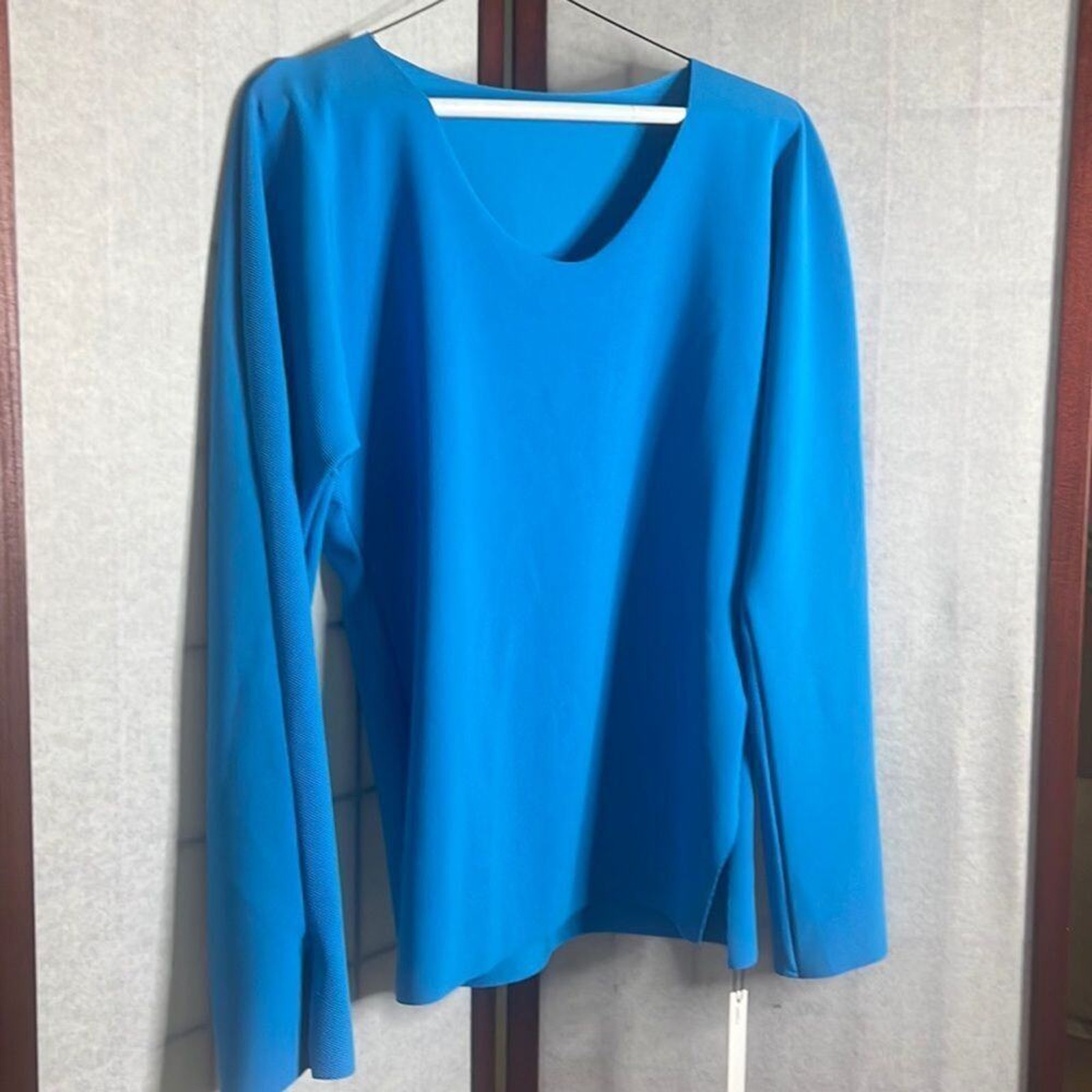Wnderkammer One Line U Neck T Shirt Nwt Size L